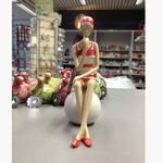 baigneuse-assise-boule-lignes